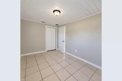 3236 Dora St, Fort Myers, FL 33916 - Photo 10