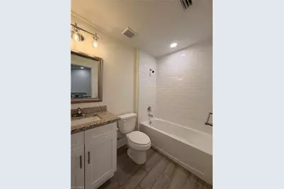 546 SE 5th Pl, Cape Coral, FL 33990 - Photo 14