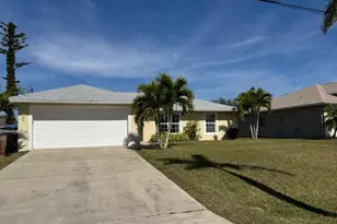 217 SW 13th Terrace, Cape Coral, FL 33991 - Photo 2