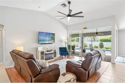 2202 SW 26th St, Cape Coral, FL 33914 - Photo 8