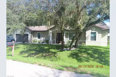 420 Broward Ave, Labelle, FL 33935 - Photo 1