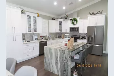 420 Broward Ave, Labelle, FL 33935 - Photo 2