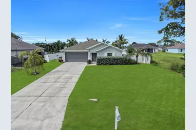 1925 NE 33rd Ln, Cape Coral, FL 33909 - Photo 32