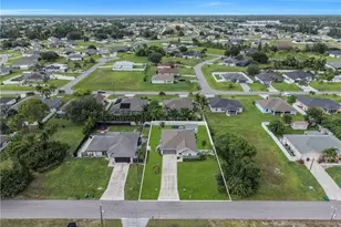1925 NE 33rd Ln, Cape Coral, FL 33909 - Photo 44
