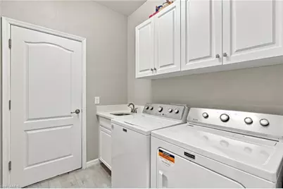 10081 Avalon Lake Cir, Fort Myers, FL 33913 - Photo 20