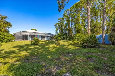 812 McArthur Ave, Lehigh Acres, FL 33936 - Photo 42