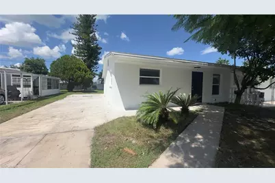 1119 Vineyard Pl, Lehigh Acres, FL 33936 - Photo 2