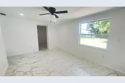 1119 Vineyard Pl, Lehigh Acres, FL 33936 - Photo 6