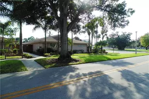 4289 Island Cir, Fort Myers, FL 33919 - Photo 36