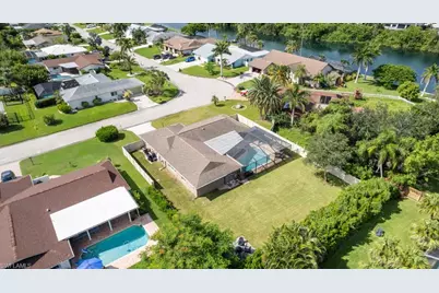 1380 Burgundy Dr, Fort Myers, FL 33919 - Photo 58