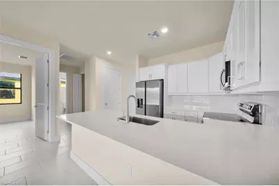 2036 Andalusia Blvd, Cape Coral, FL 33909 - Photo 12
