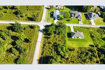1820 Abbott Ave, Lehigh Acres, FL 33972 - Photo 2