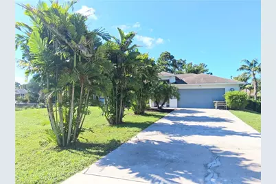 719 Zeppelin Pl, Fort Myers, FL 33913 - Photo 4