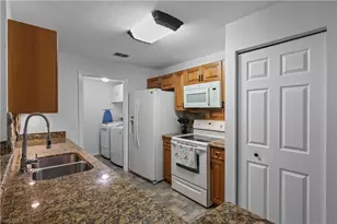 1842 Concordia Lake Cir, Cape Coral, FL 33909 - Photo 14