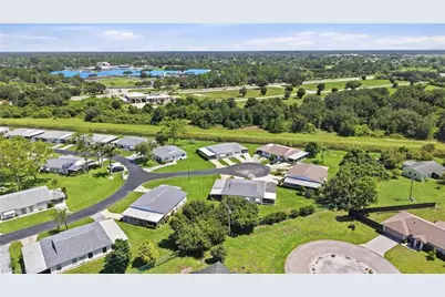 7 Dutch Iris Ln, Lehigh Acres, FL 33936 - Photo 8