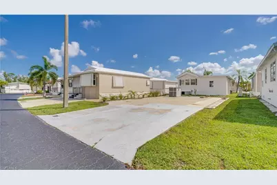 207 Sojourn Dr, North Fort Myers, FL 33903 - Photo 2