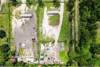 7905 Bogart Dr, North Fort Myers, FL 33917 - Photo 10