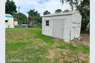 332 Stockton St, North Fort Myers, FL 33903 - Photo 10
