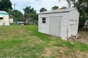 332 Stockton St, North Fort Myers, FL 33903 - Photo 10