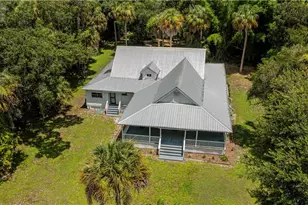 160 Curry St, Labelle, FL 33935 - Photo 1