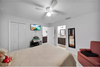 302 / 304 Hancock Bridge Pkwy #302 & 304, Cape Coral, FL 33990 - Photo 10