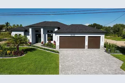 1902 NE 13th Pl, Cape Coral, FL 33909 - Photo 6