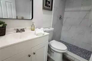 2811 SE 15th Pl, Cape Coral, FL 33904 - Photo 22