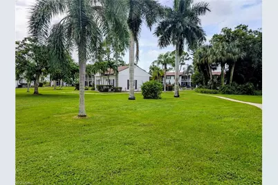 7049 New Post Dr #E4, North Fort Myers, FL 33917 - Photo 10
