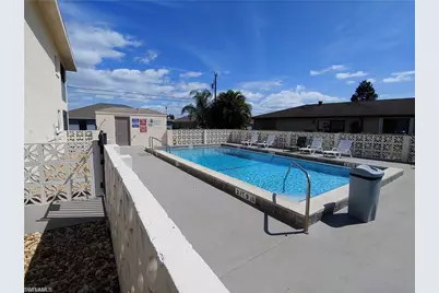 3705 Country Club Blvd #_Unit 4, Cape Coral, FL 33904 - Photo 2