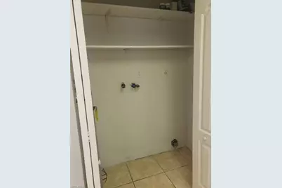 621 SE 13th Pl #E, Cape Coral, FL 33990 - Photo 8