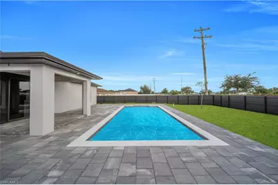 2124 NE 16th Pl, Cape Coral, FL 33909 - Photo 30