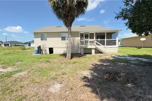 824 Frederick Reid St E, Lehigh Acres, FL 33974 - Photo 14