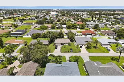 1705 SE 21st Ter, Cape Coral, FL 33990 - Photo 48