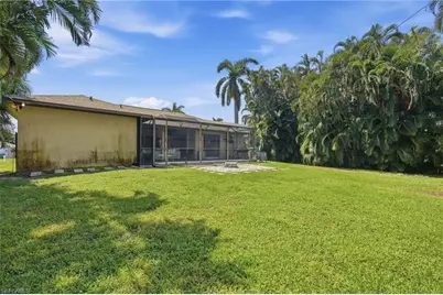 1705 SE 21st Ter, Cape Coral, FL 33990 - Photo 36