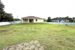 401 Prospect Ave, Lehigh Acres, FL 33972 - Photo 18