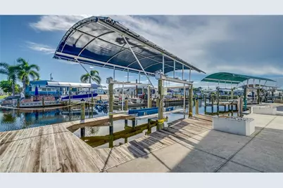3076 Bowsprit Ln, Saint James City, FL 33956 - Photo 2