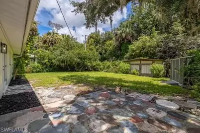 2018 Flamingo Dr, North Fort Myers, FL 33917 - Photo 20