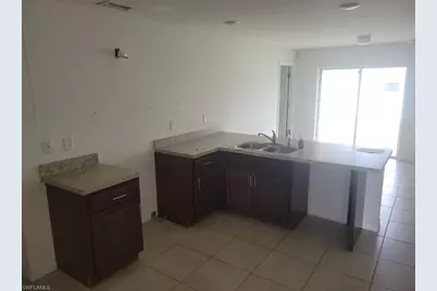 1125 NE 36th St, Cape Coral, FL 33909 - Photo 2