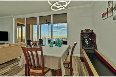2104 W First St #2702, Fort Myers, FL 33901 - Photo 4