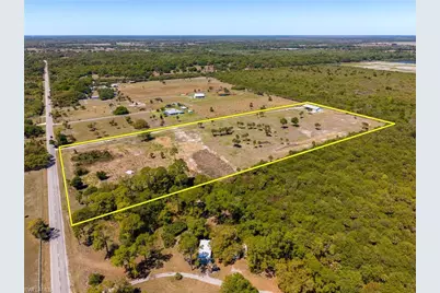 22301 N River Rd, Alva, FL 33920 - Photo 6