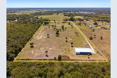 22301 N River Rd, Alva, FL 33920 - Photo 12
