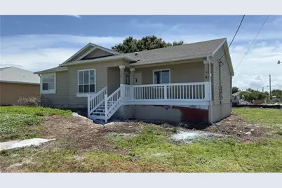 824 Frederick Reid St E, Lehigh Acres, FL 33974 - Photo 2