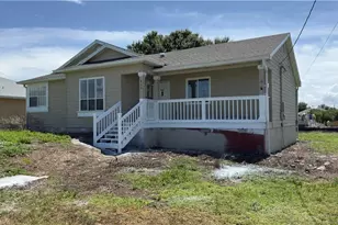 824 Frederick Reid St E, Lehigh Acres, FL 33974 - Photo 2