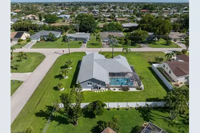 514 SE 34th Ter, Cape Coral, FL 33904 - Photo 2