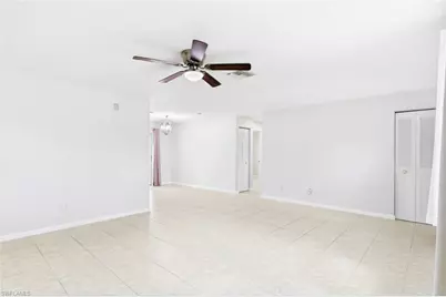 402 NE 14th Pl, Cape Coral, FL 33909 - Photo 10