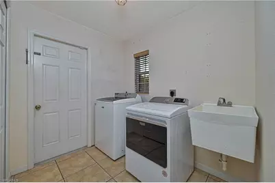 1817 SW 21st Ter, Cape Coral, FL 33991 - Photo 30