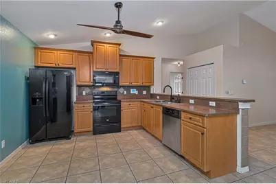 1817 SW 21st Ter, Cape Coral, FL 33991 - Photo 16