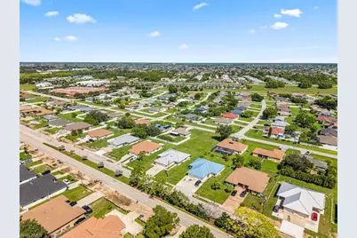 522 NE Van Loon Ln, Cape Coral, FL 33909 - Photo 34