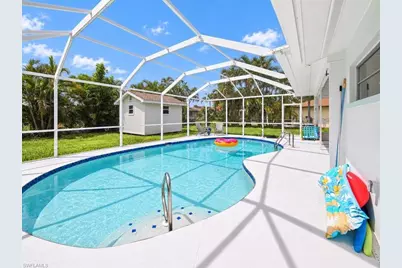 256 SE 46th Ter, Cape Coral, FL 33904 - Photo 10