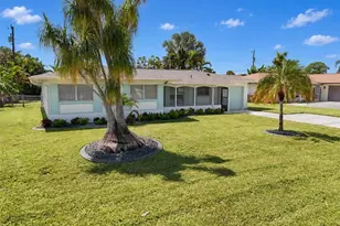 256 SE 46th Ter, Cape Coral, FL 33904 - Photo 2
